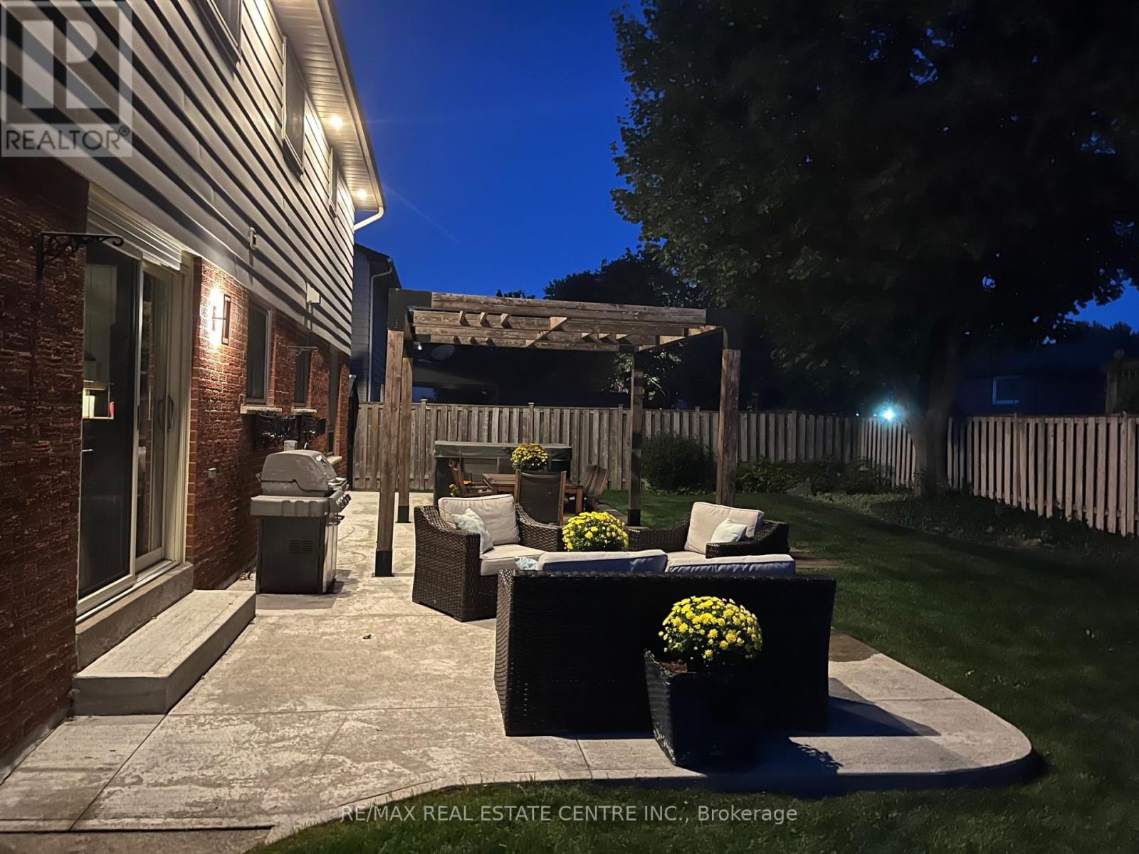 820 Hemlock Drive, Milton, Ontario  L9T 3V5 - Photo 46 - W12412231