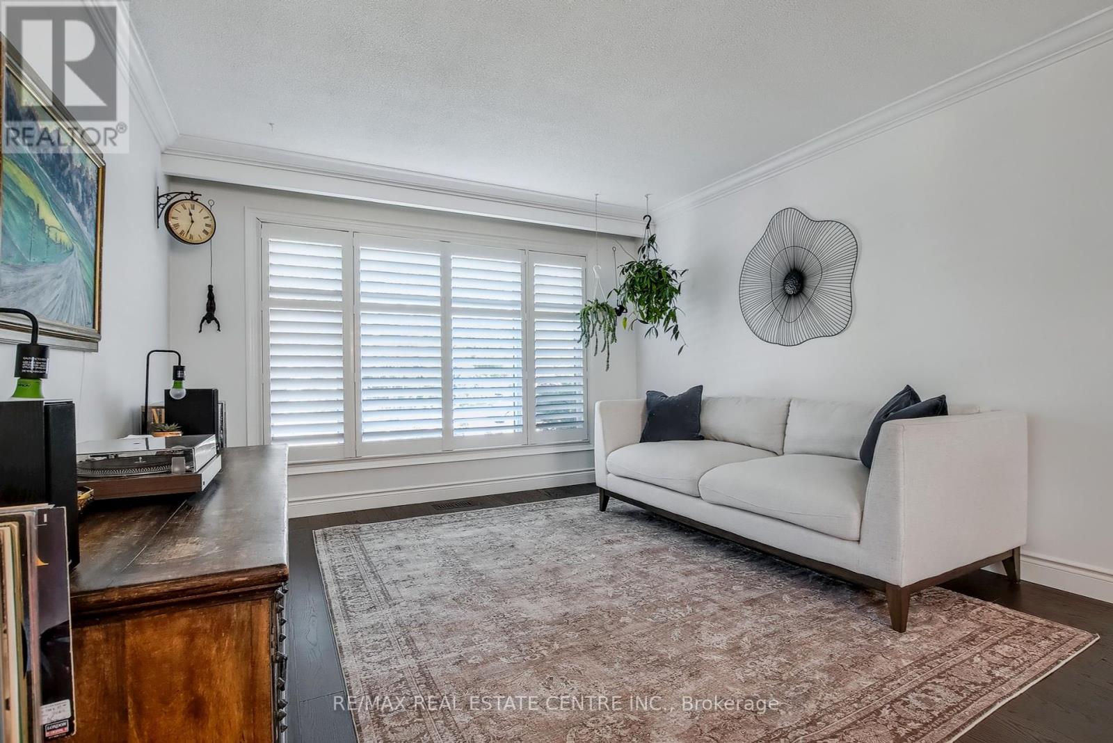 820 Hemlock Drive, Milton, Ontario  L9T 3V5 - Photo 6 - W12412231