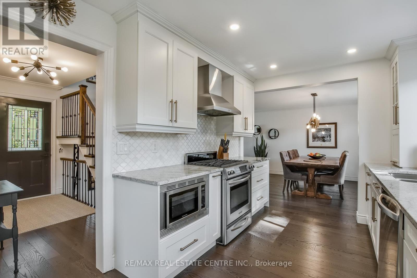 820 Hemlock Drive, Milton, Ontario  L9T 3V5 - Photo 8 - W12412231