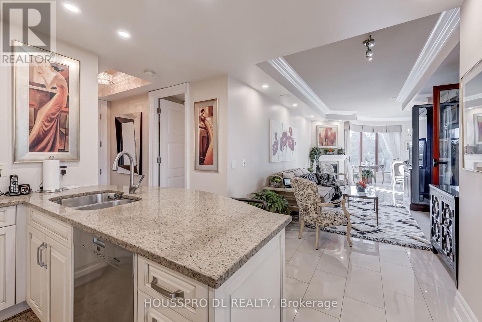 220 - 2095 Lake Shore Boulevard W, Toronto, Ontario  M8V 4G4 - Photo 19 - W12412233