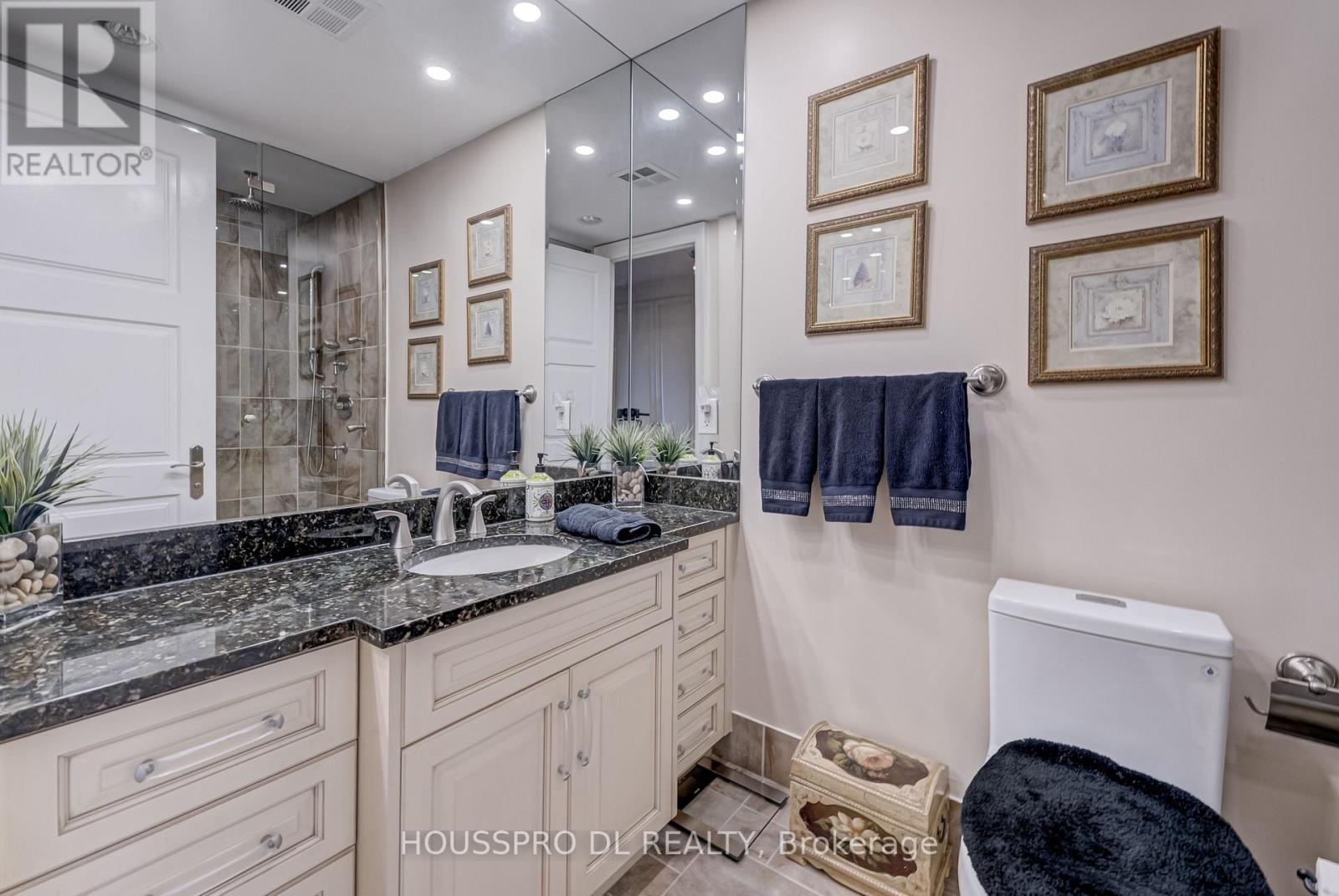 220 - 2095 Lake Shore Boulevard W, Toronto, Ontario  M8V 4G4 - Photo 26 - W12412233
