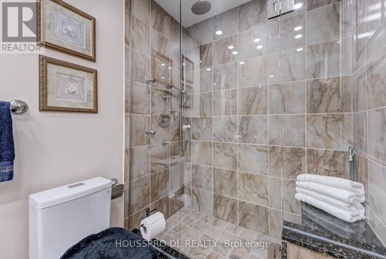 220 - 2095 Lake Shore Boulevard W, Toronto, Ontario  M8V 4G4 - Photo 27 - W12412233