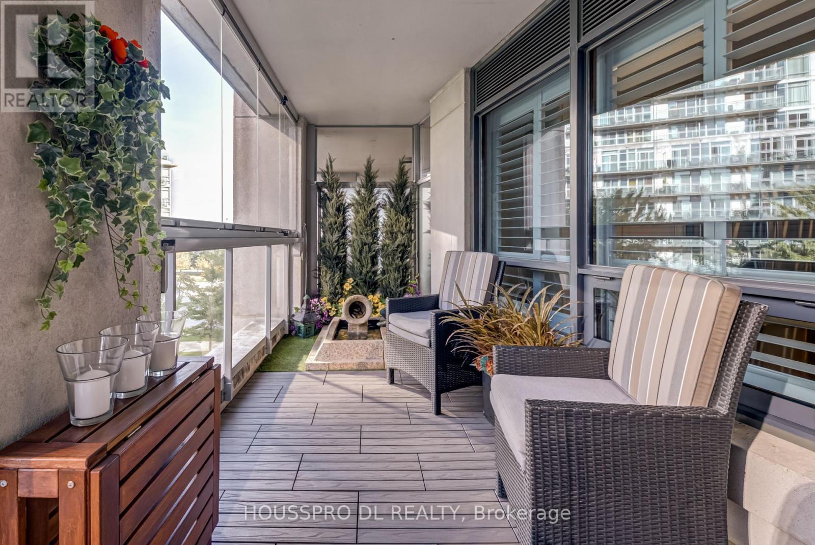 220 - 2095 Lake Shore Boulevard W, Toronto, Ontario  M8V 4G4 - Photo 32 - W12412233