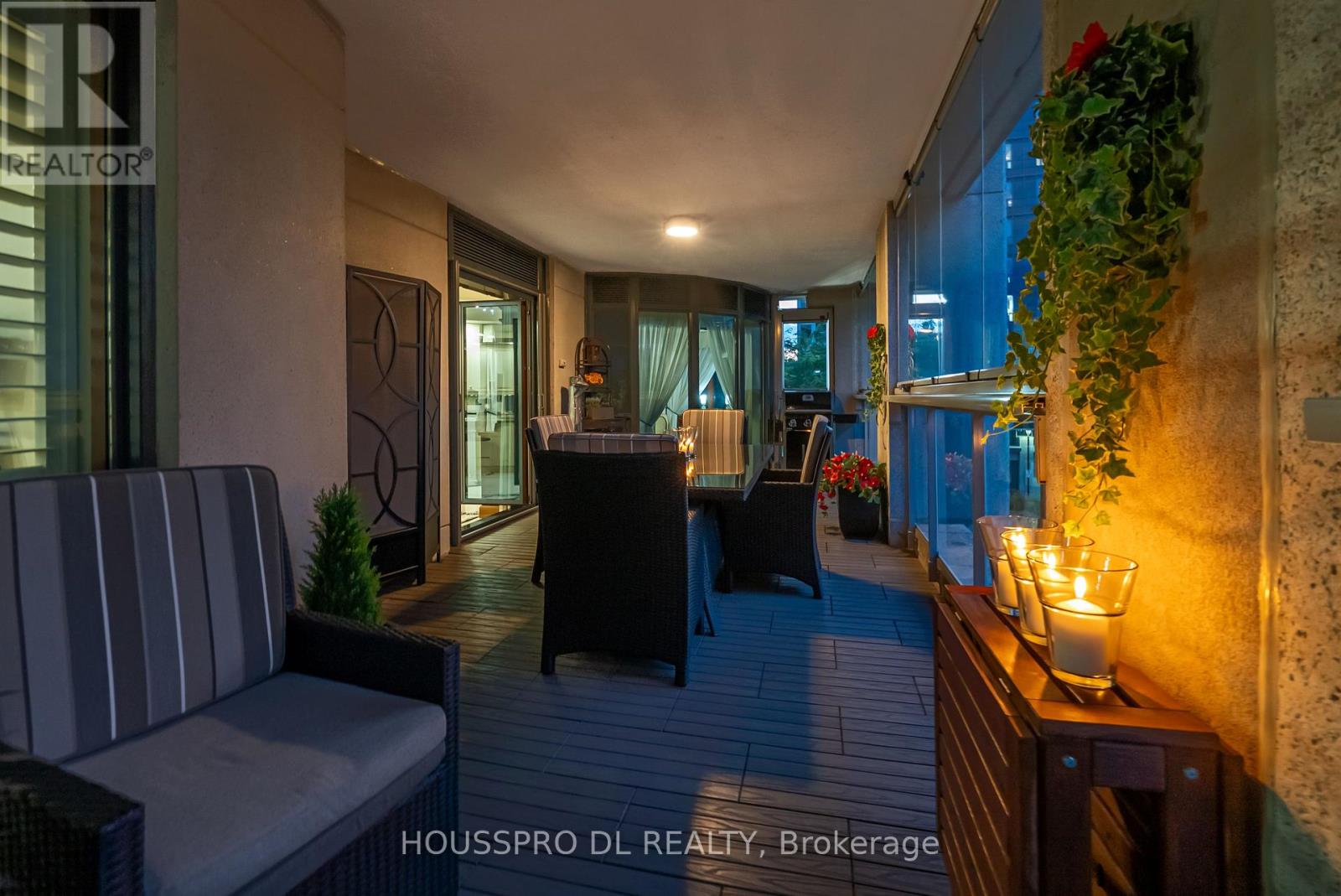 220 - 2095 Lake Shore Boulevard W, Toronto, Ontario  M8V 4G4 - Photo 36 - W12412233