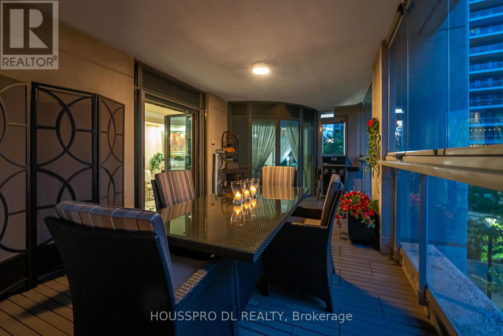 220 - 2095 Lake Shore Boulevard W, Toronto, Ontario  M8V 4G4 - Photo 37 - W12412233