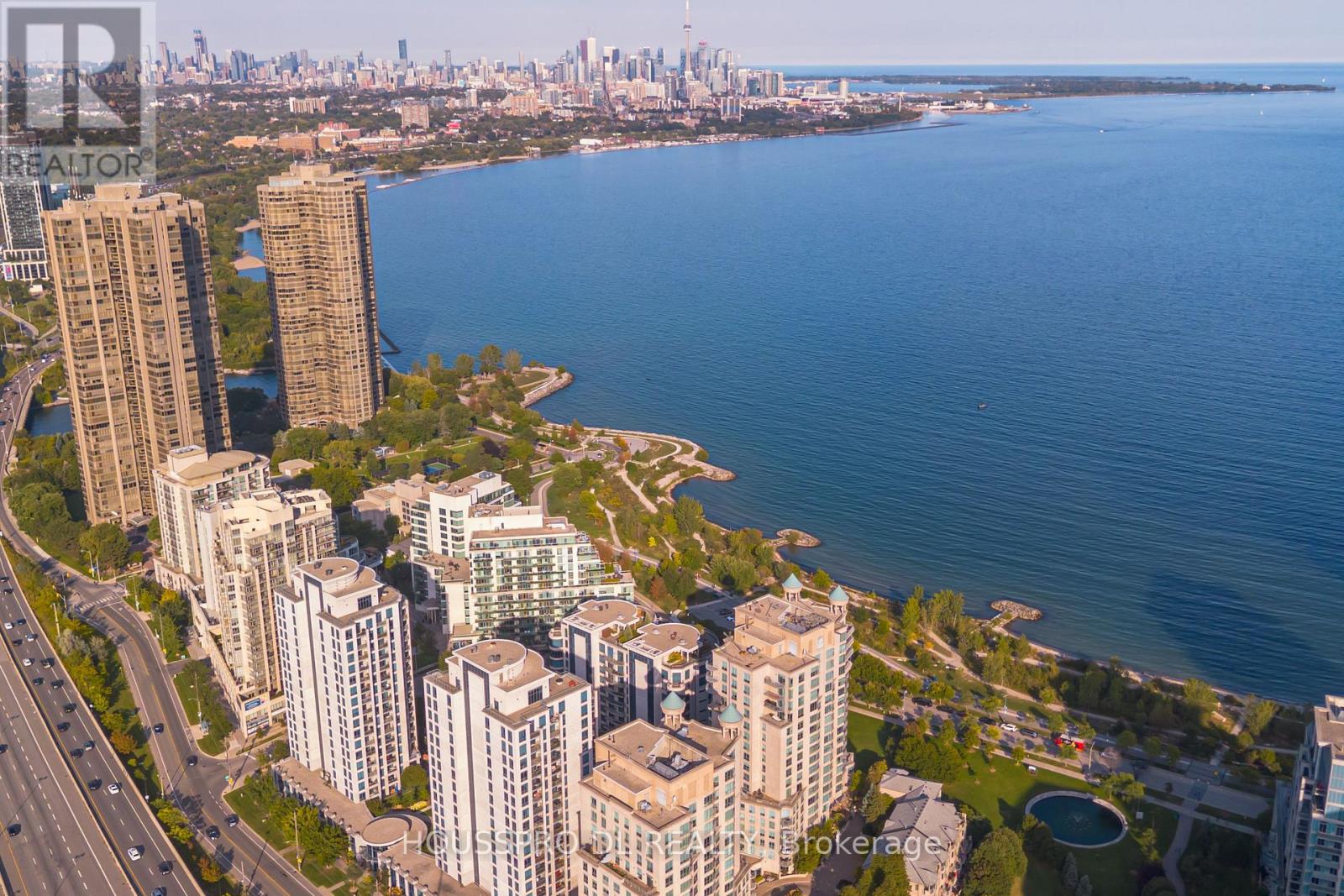 220 - 2095 Lake Shore Boulevard W, Toronto, Ontario  M8V 4G4 - Photo 40 - W12412233