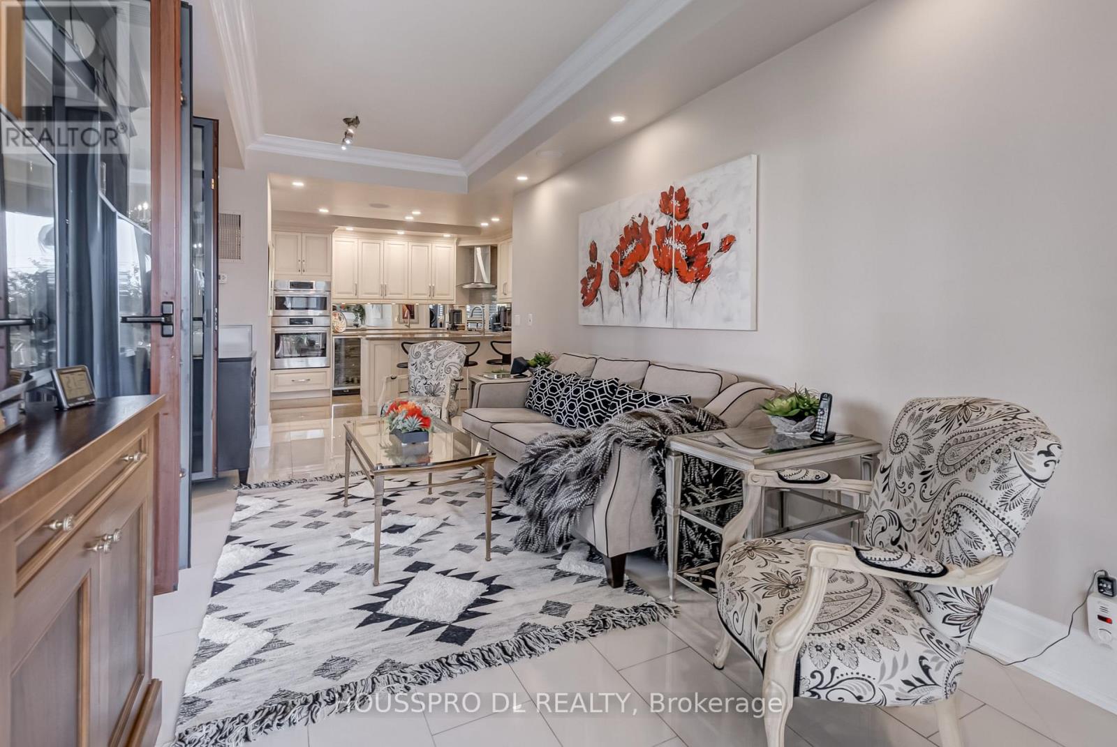 220 - 2095 Lake Shore Boulevard W, Toronto, Ontario  M8V 4G4 - Photo 8 - W12412233