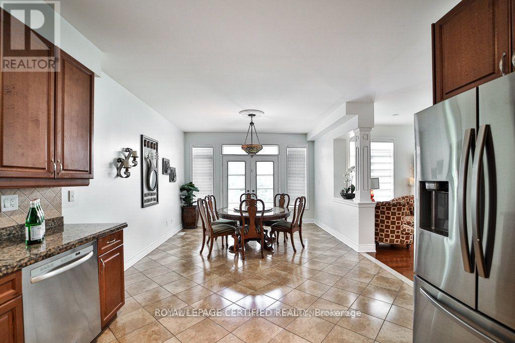 1335 Arrowhead Road, Oakville, Ontario  L6H 0B2 - Photo 16 - W12412257