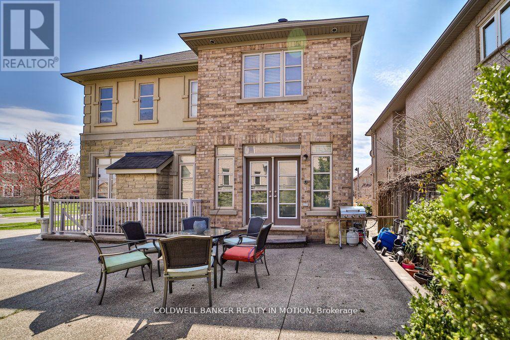 1335 Arrowhead Road, Oakville, Ontario  L6H 0B2 - Photo 48 - W12412257