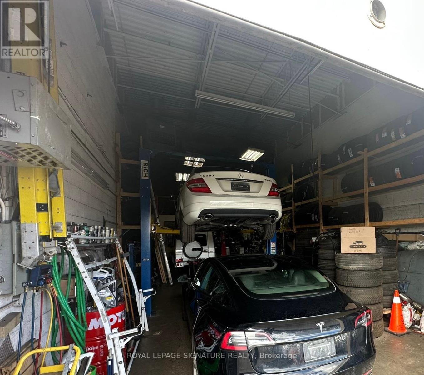 16 - 1270 Finch Avenue W, Toronto, Ontario  M3J 3J7 - Photo 5 - W12412329