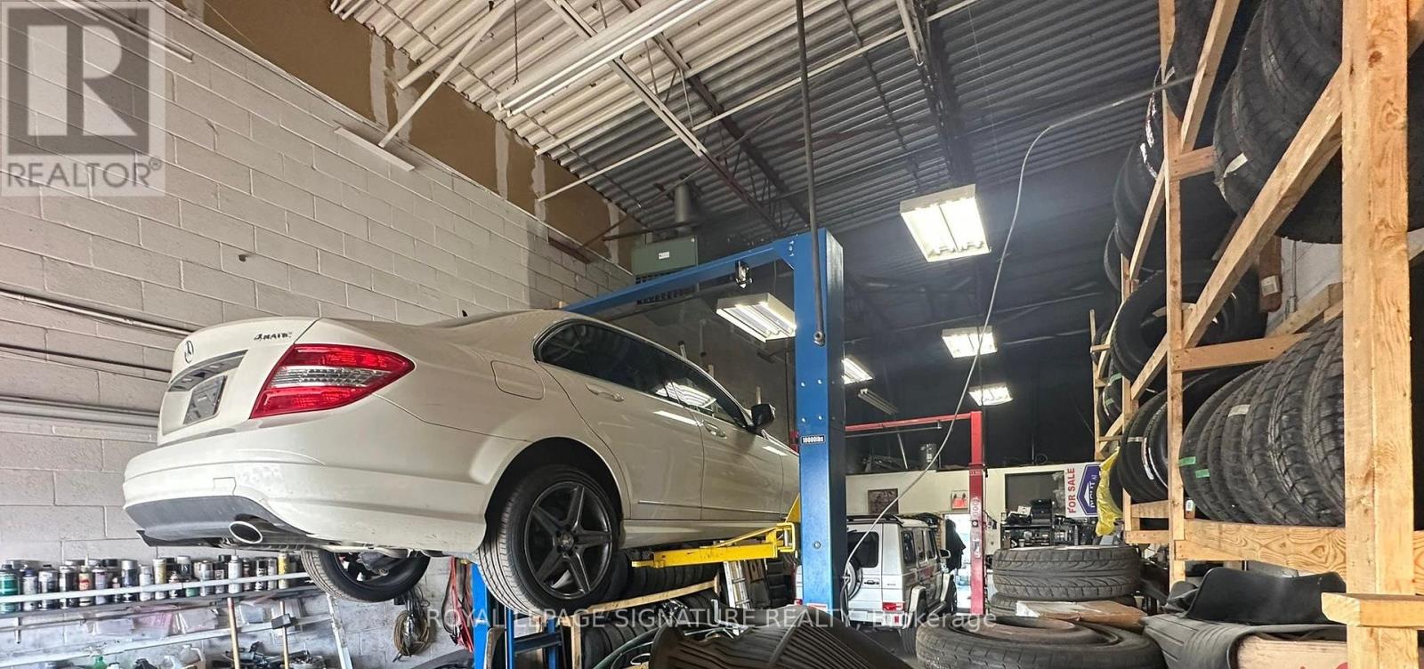 16 - 1270 Finch Avenue W, Toronto, Ontario  M3J 3J7 - Photo 6 - W12412329