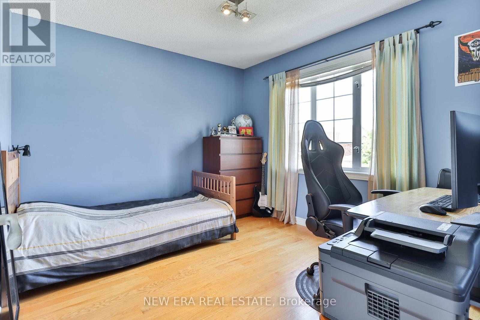 693 Gypsy Fly Crescent, Mississauga, Ontario  L5W 1H5 - Photo 22 - W12412332