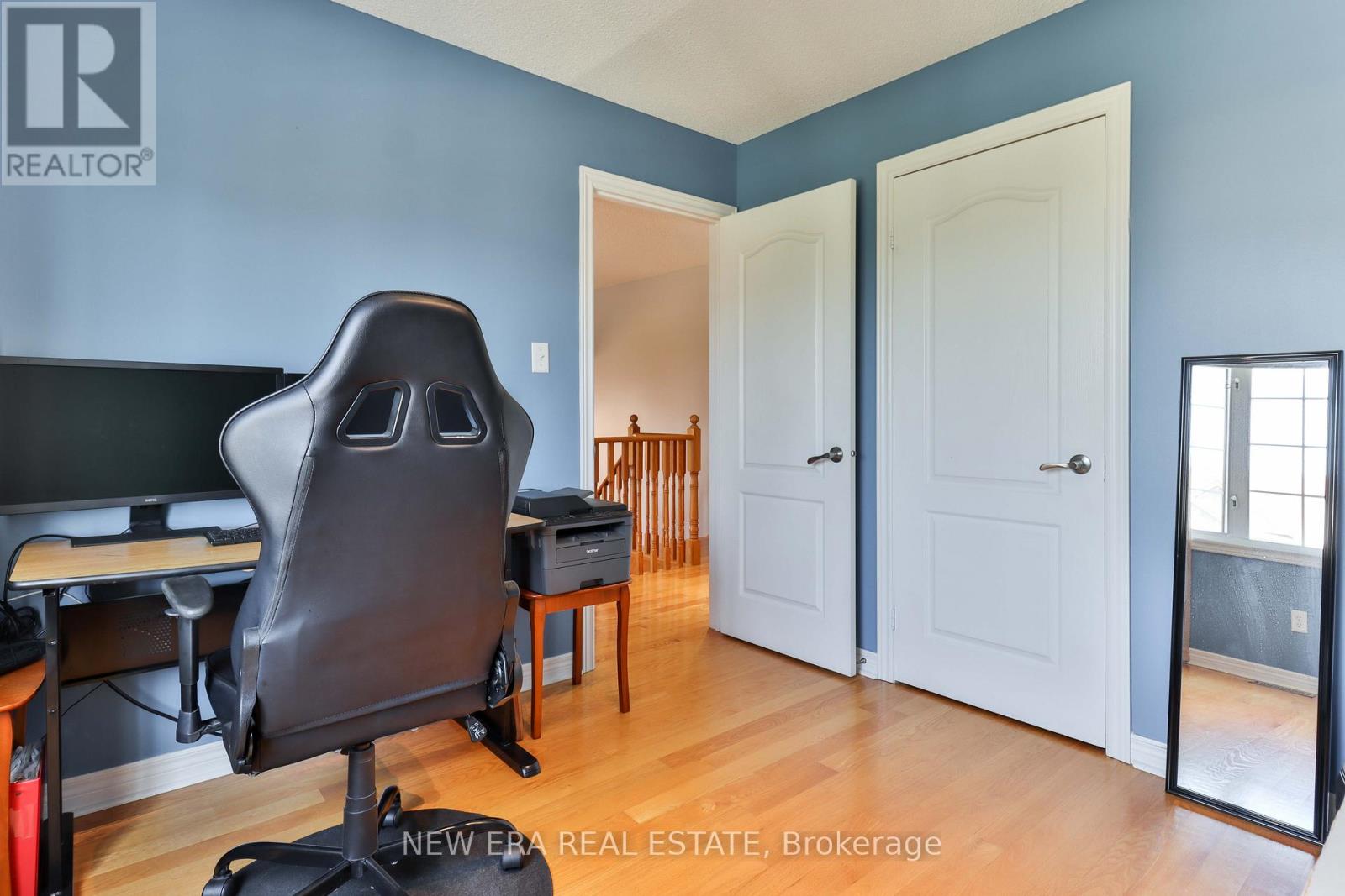 693 Gypsy Fly Crescent, Mississauga, Ontario  L5W 1H5 - Photo 23 - W12412332