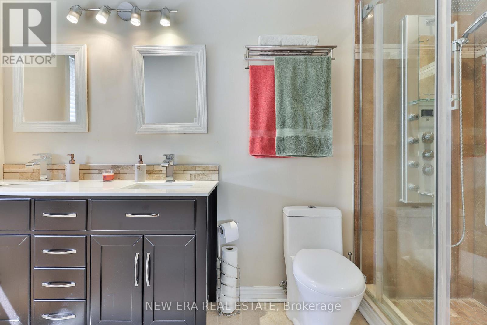 693 Gypsy Fly Crescent, Mississauga, Ontario  L5W 1H5 - Photo 29 - W12412332
