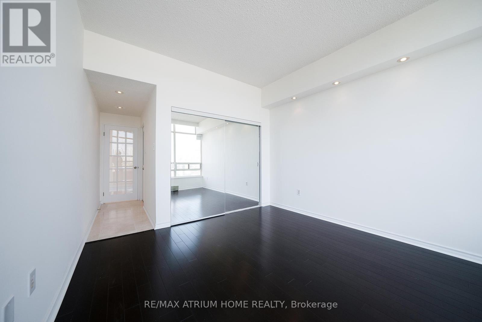 Ph11 - 75 King Street E, Mississauga, Ontario  L5A 4G5 - Photo 11 - W12412345