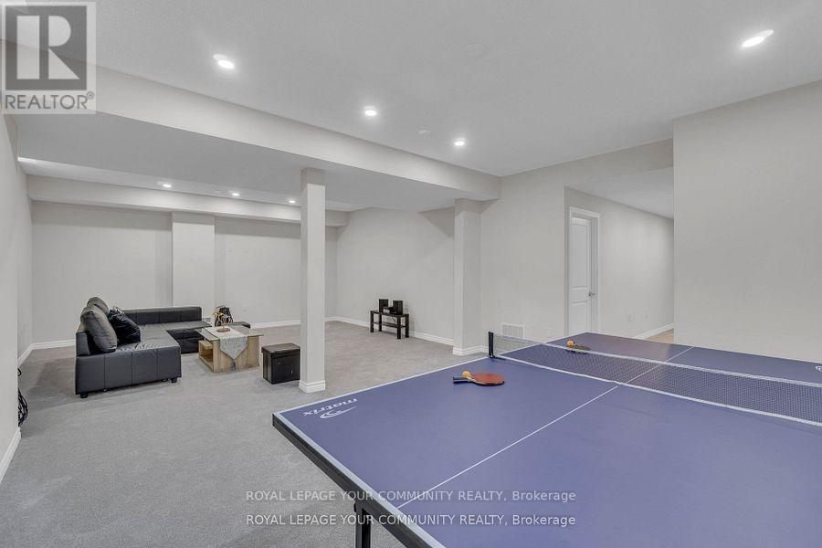 41 Marvin Avenue, Oakville, Ontario  L6H 0Z6 - Photo 28 - W12412353