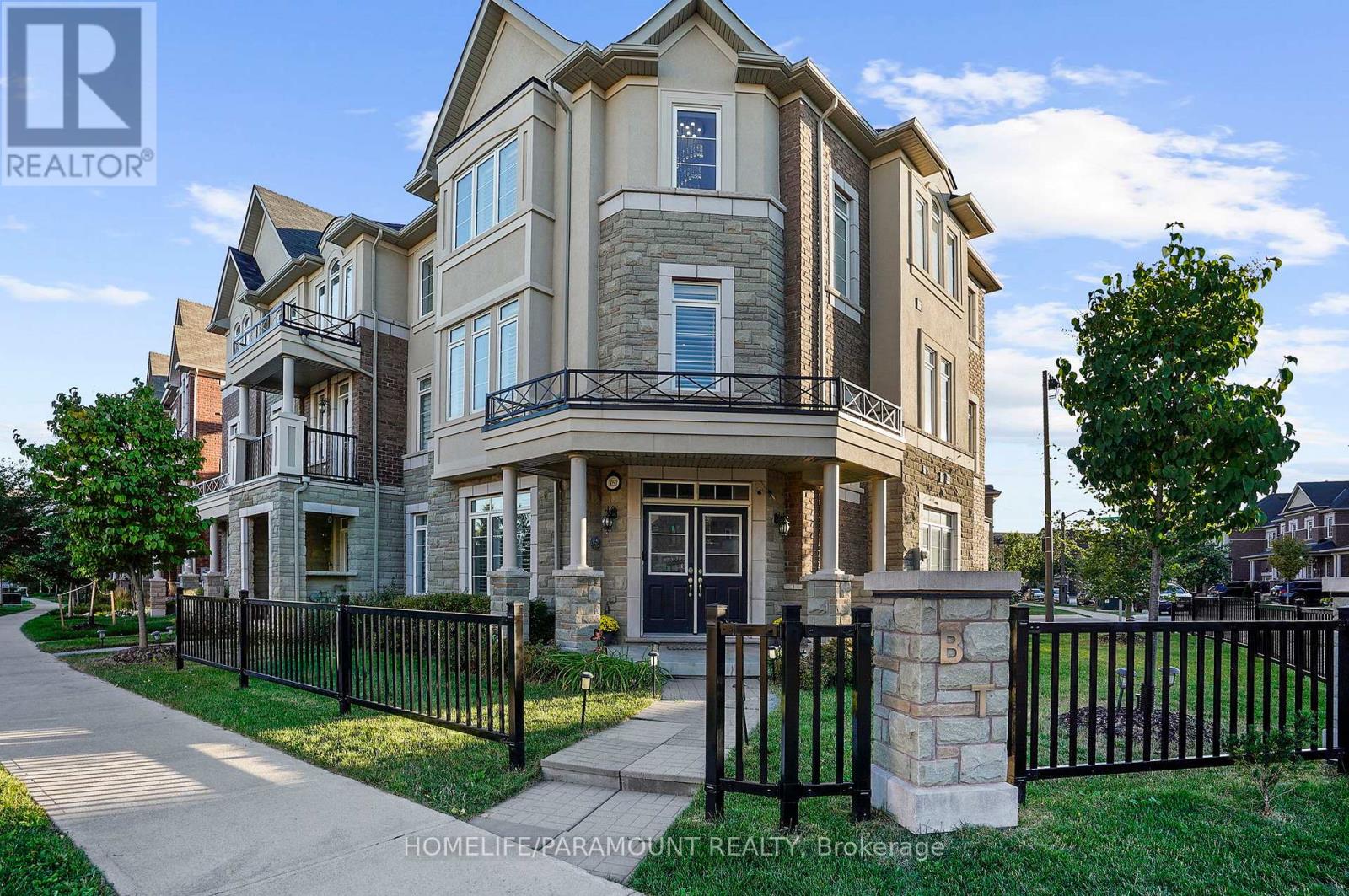 3050 George Savage Avenue, Oakville, Ontario  L6M 0Z1 - Photo 1 - W12412360