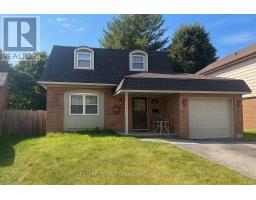 46 COMOX COURT, London South, Ontario