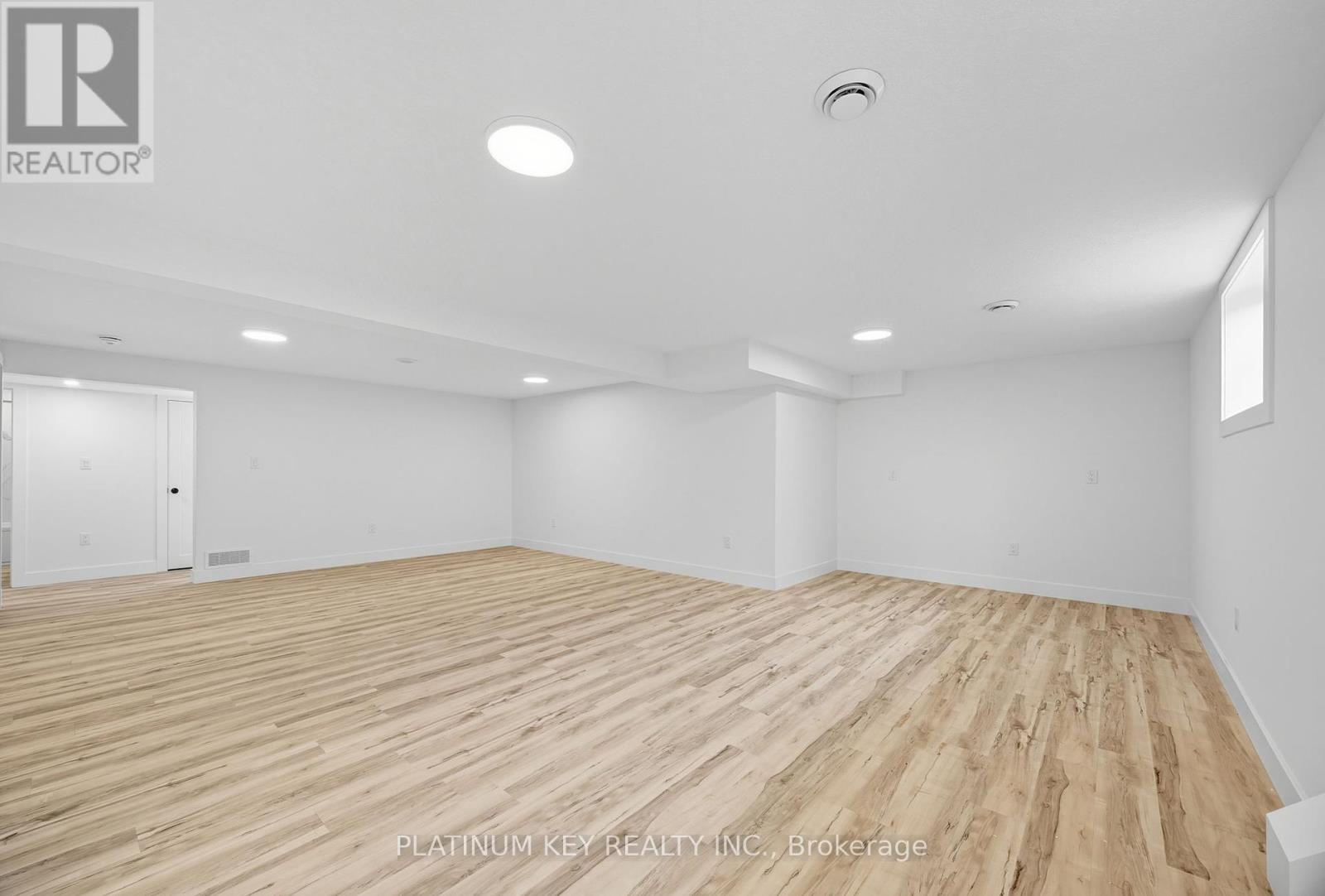 32 Briscoe Crescent, Strathroy-Caradoc, Ontario  N7G 4E2 - Photo 32 - X12412600