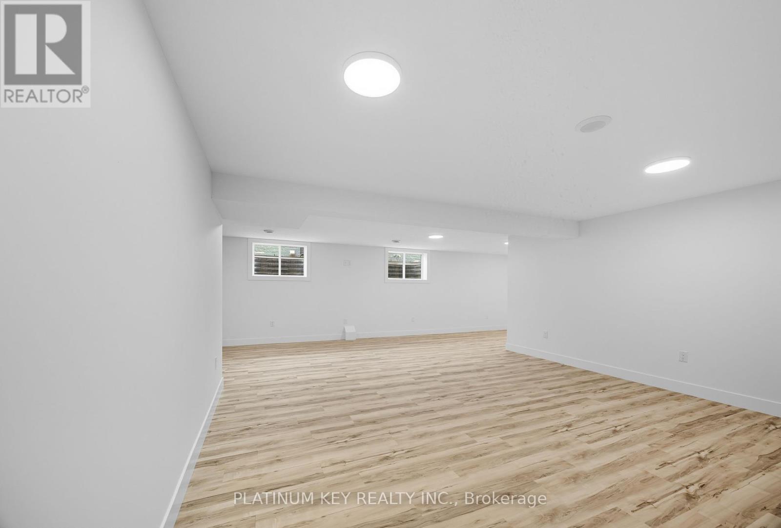 32 Briscoe Crescent, Strathroy-Caradoc, Ontario  N7G 4E2 - Photo 35 - X12412600