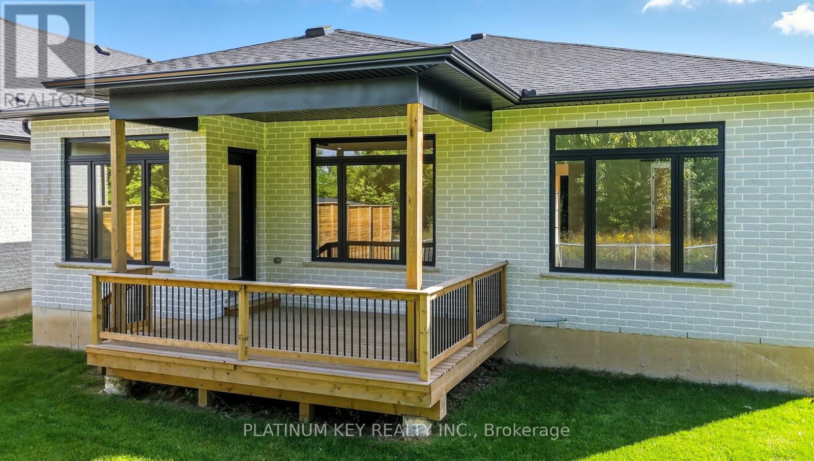 32 Briscoe Crescent, Strathroy-Caradoc, Ontario  N7G 4E2 - Photo 44 - X12412600