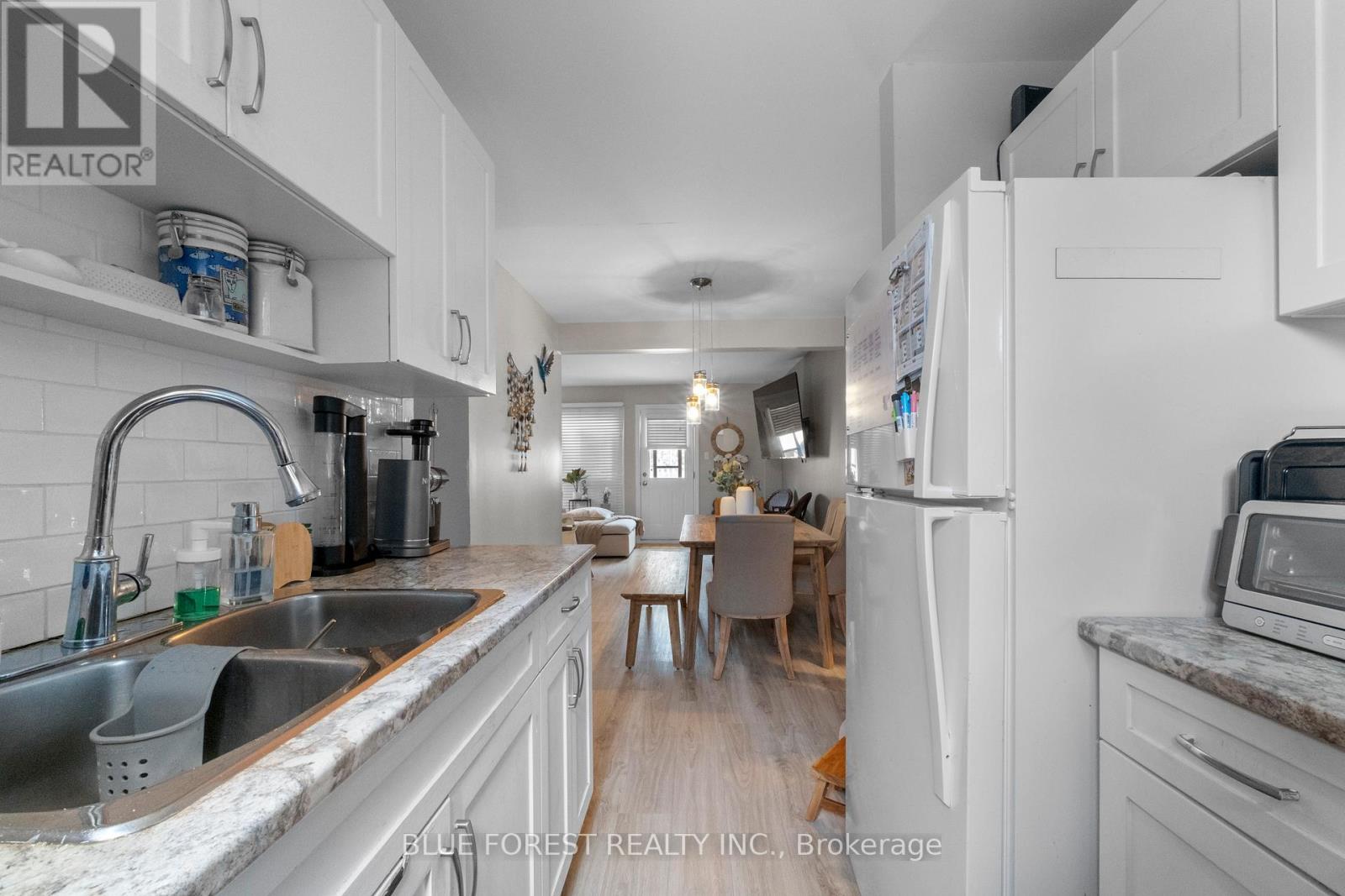 18 - 166 Southdale Road W, London South, Ontario  N6J 2J1 - Photo 9 - X12412646