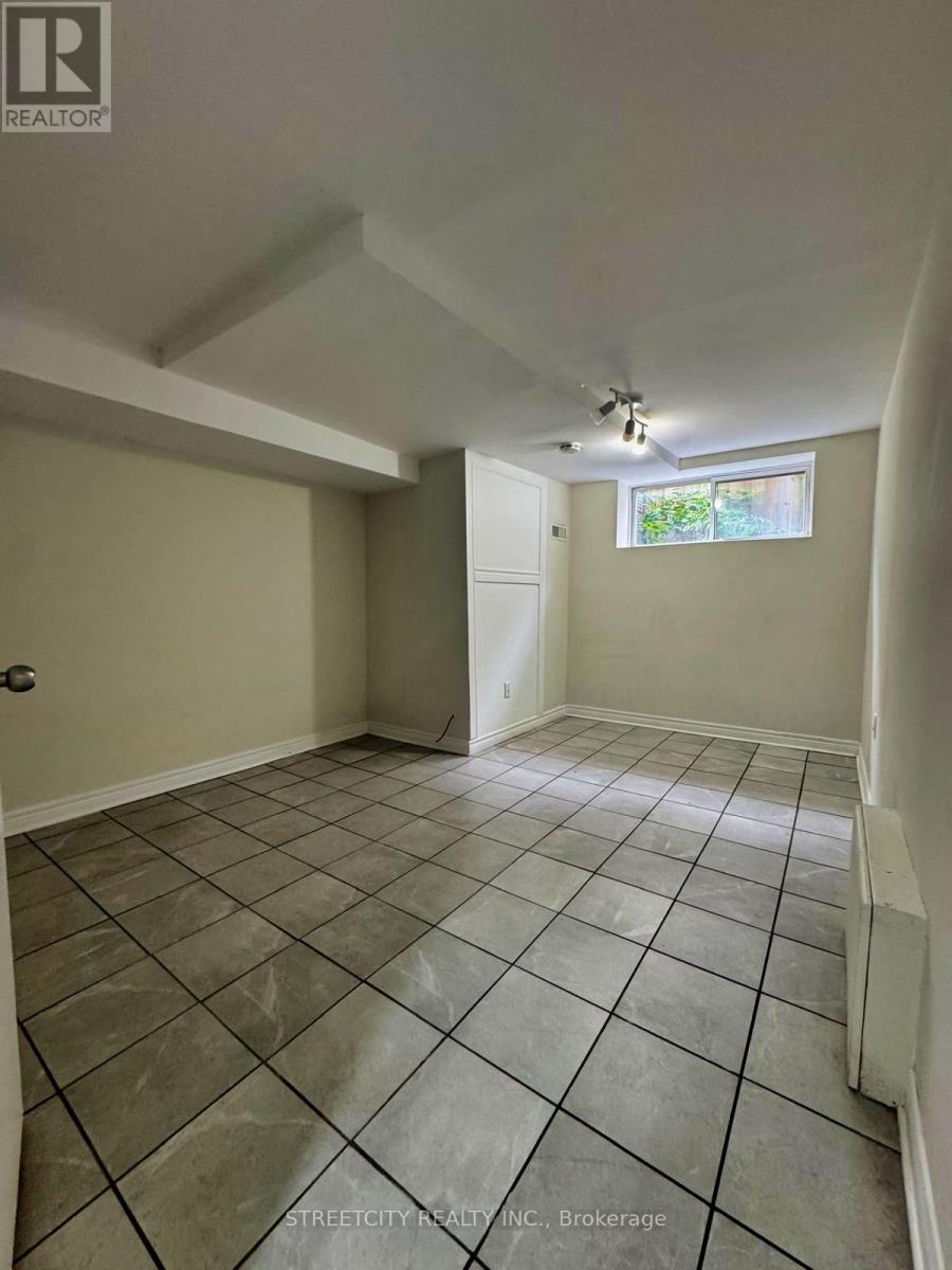 537 Clarke Road, London East, Ontario  N5V 2E1 - Photo 10 - X12412653