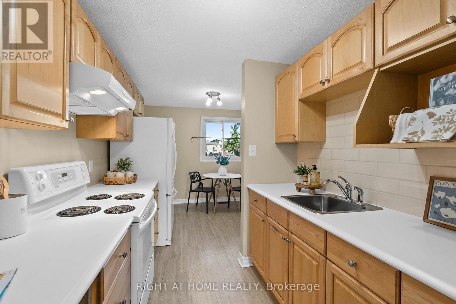 235 Thistledown Court, Ottawa, Ontario  K2J 1N1 - Photo 13 - X12412573