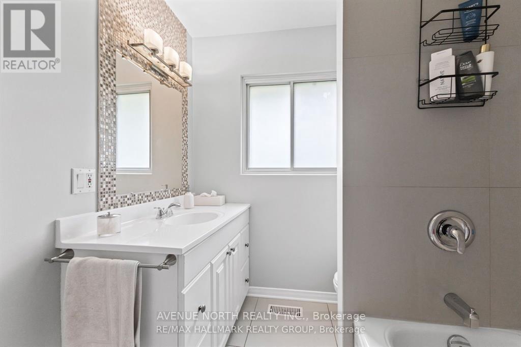 1215 Willowdale Avenue, Ottawa, Ontario  K1H 7S5 - Photo 12 - X12412624