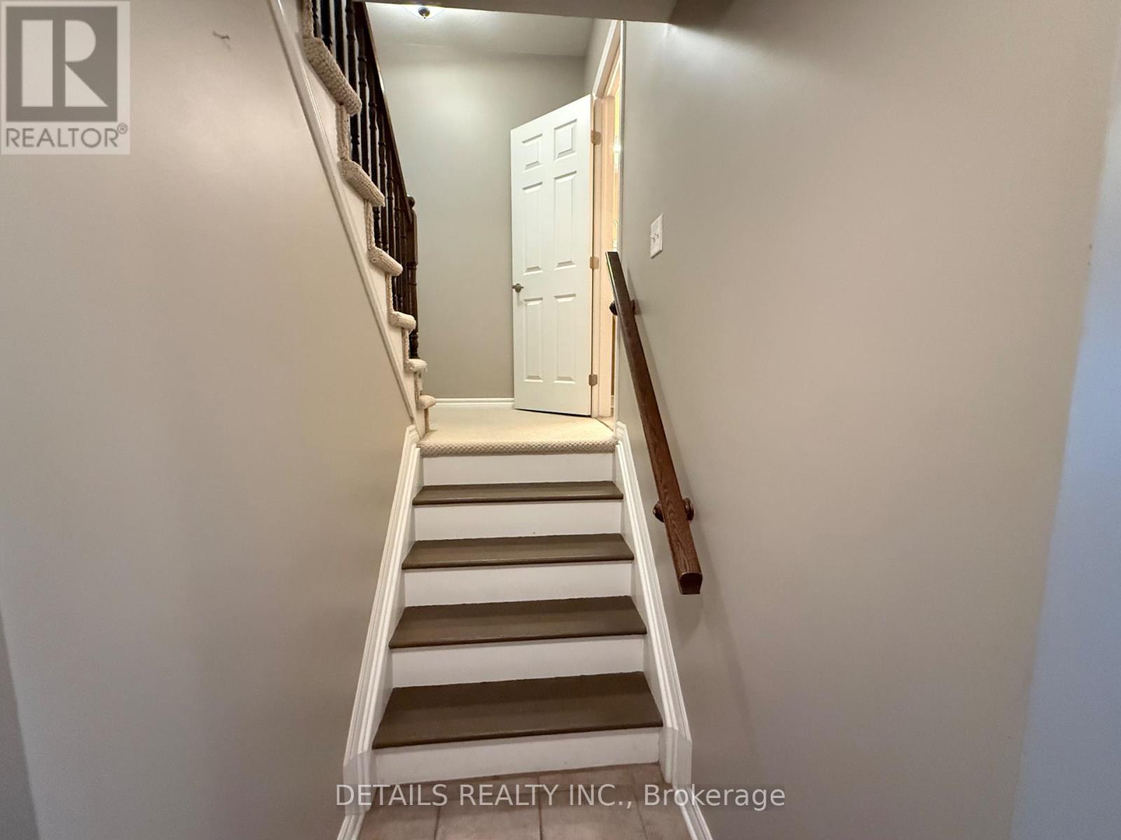 2065 Madrid Avenue, Ottawa, Ontario  K2J 0K4 - Photo 6 - X12412629
