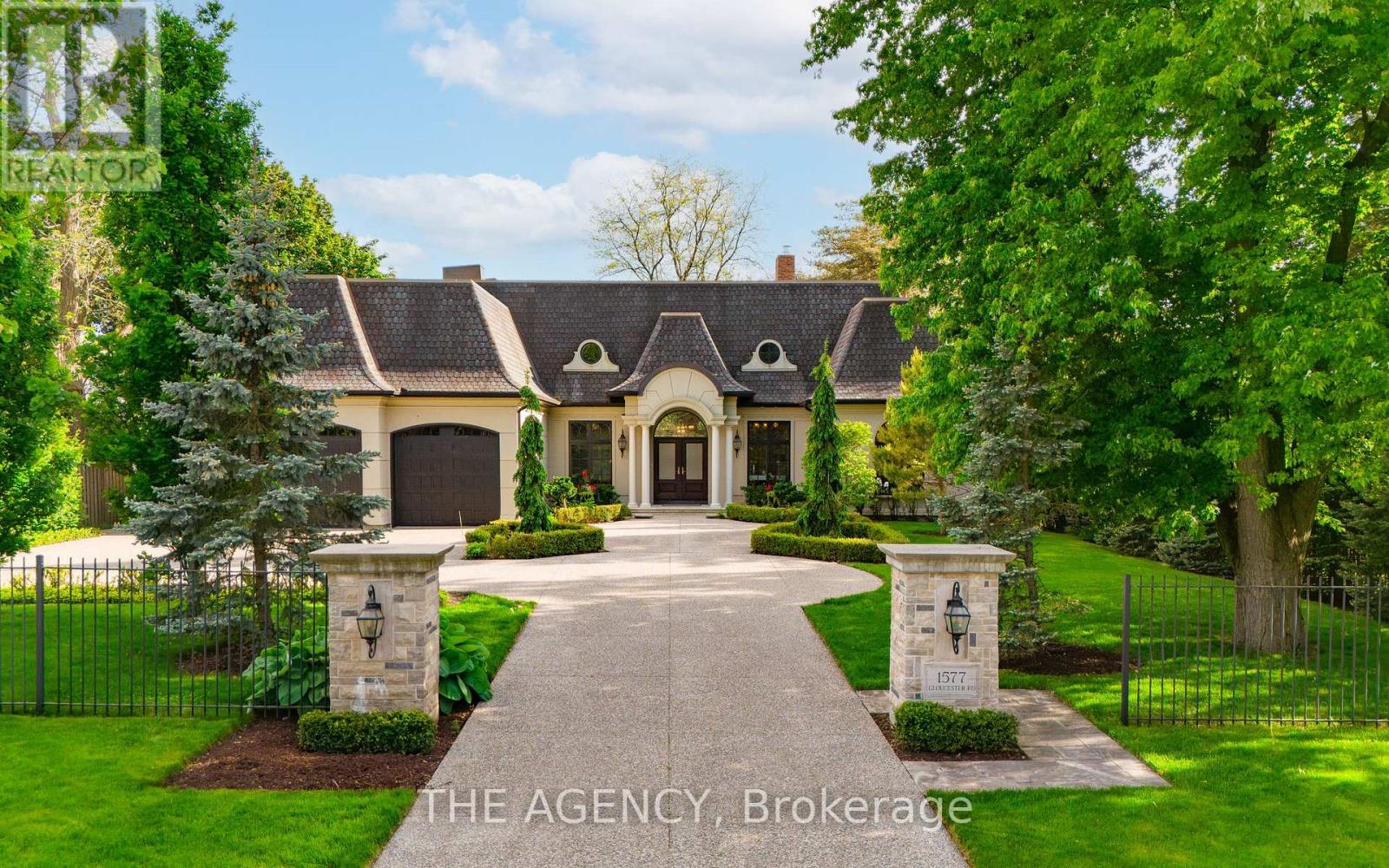 1577 GLOUCESTER ROAD, London North, Ontario
