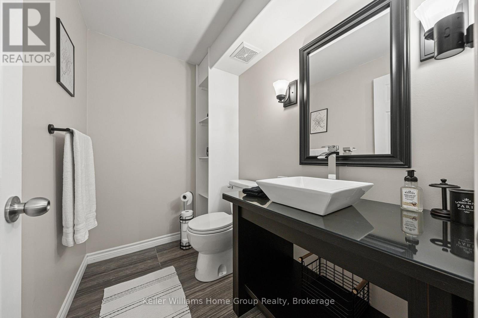 137 Rennie Boulevard, Centre Wellington, Ontario  N1M 2W4 - Photo 33 - X12412569