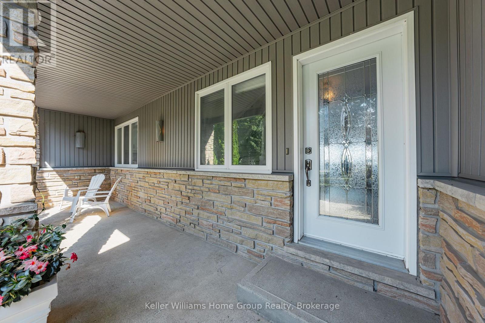 137 Rennie Boulevard, Centre Wellington, Ontario  N1M 2W4 - Photo 7 - X12412569