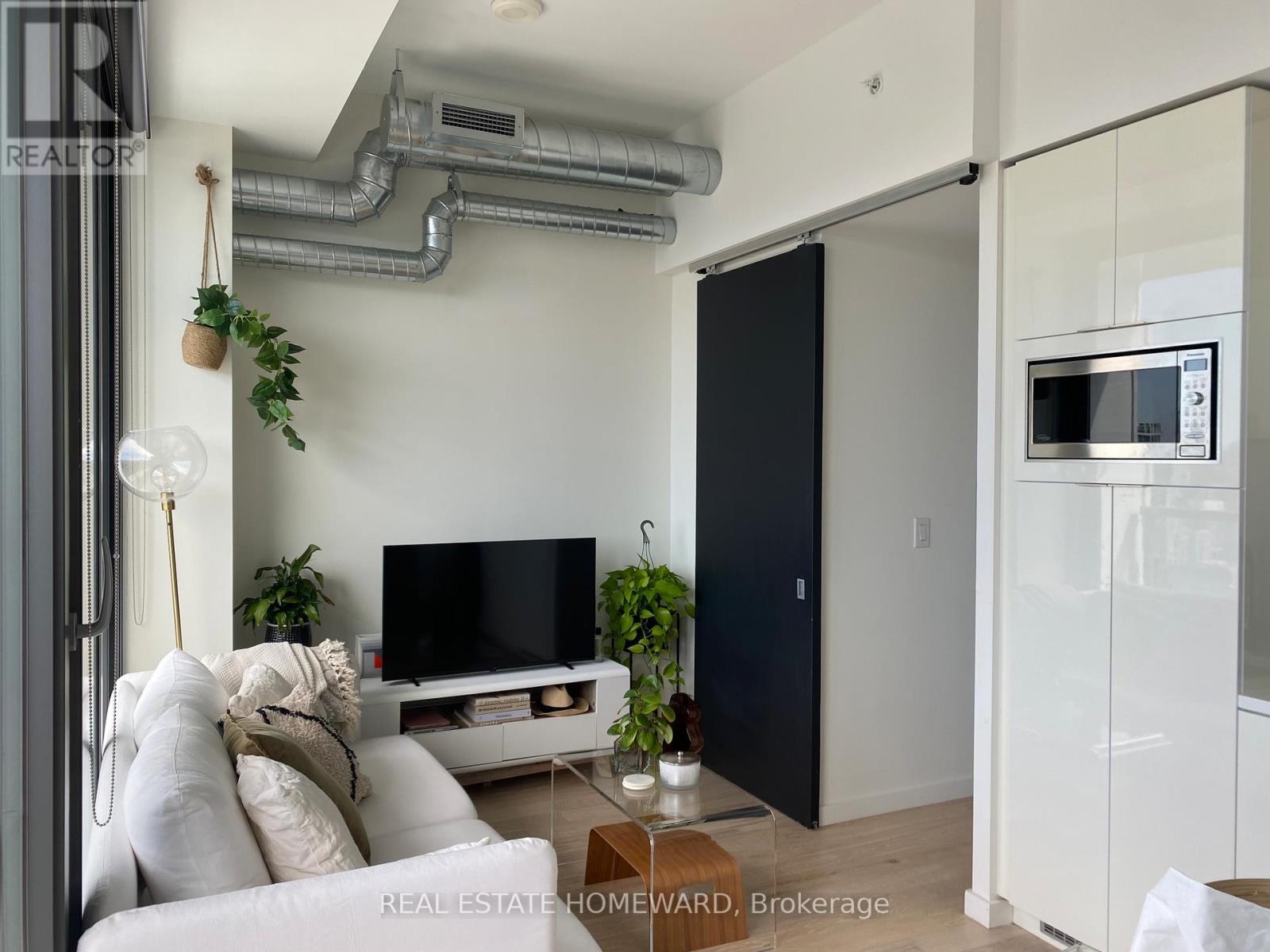 2804 - 170 Bayview Avenue, Toronto, Ontario  M5A 0M4 - Photo 4 - C12412379