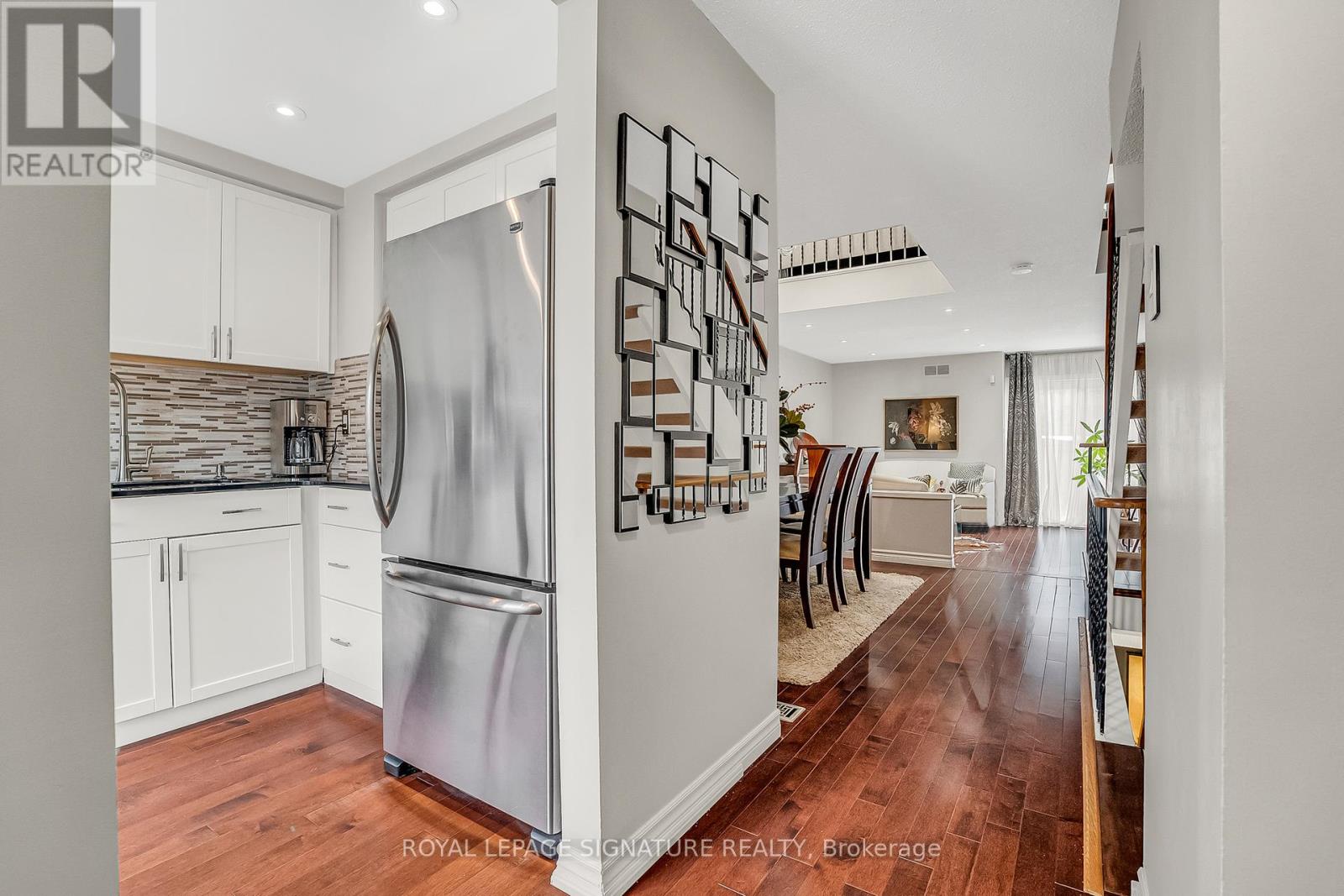 22 Dutch Myrtle Way, Toronto, Ontario  M3B 3K8 - Photo 6 - C12412440