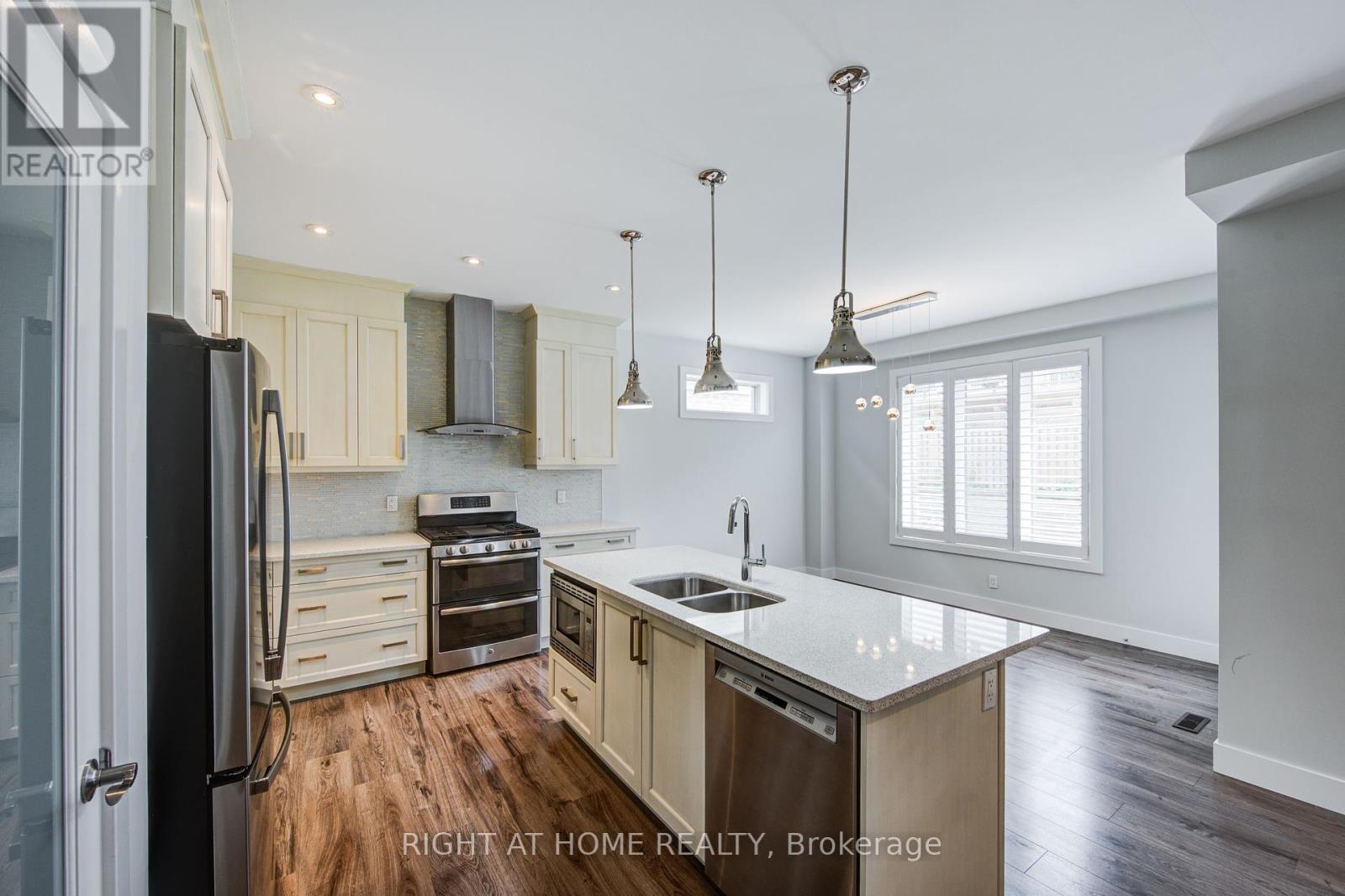 2527 Holbrook Drive, London South, Ontario  N6M 0E8 - Photo 10 - X12412192
