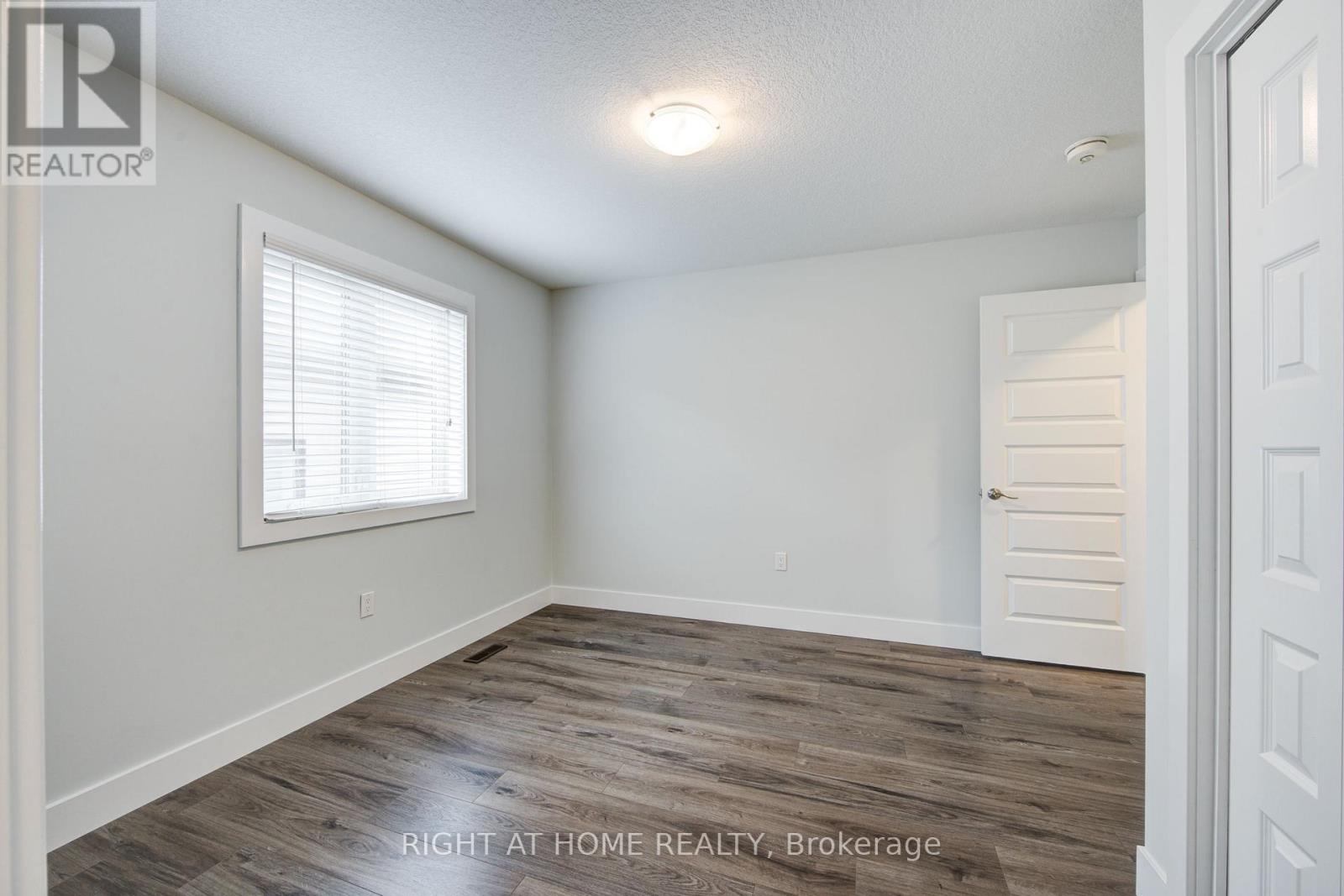 2527 Holbrook Drive, London South, Ontario  N6M 0E8 - Photo 20 - X12412192