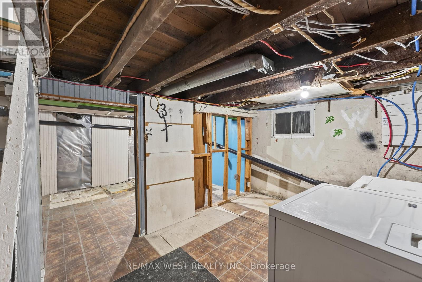 35 Kingscourt Avenue, Kingston, Ontario  K7K 4N6 - Photo 23 - X12412215