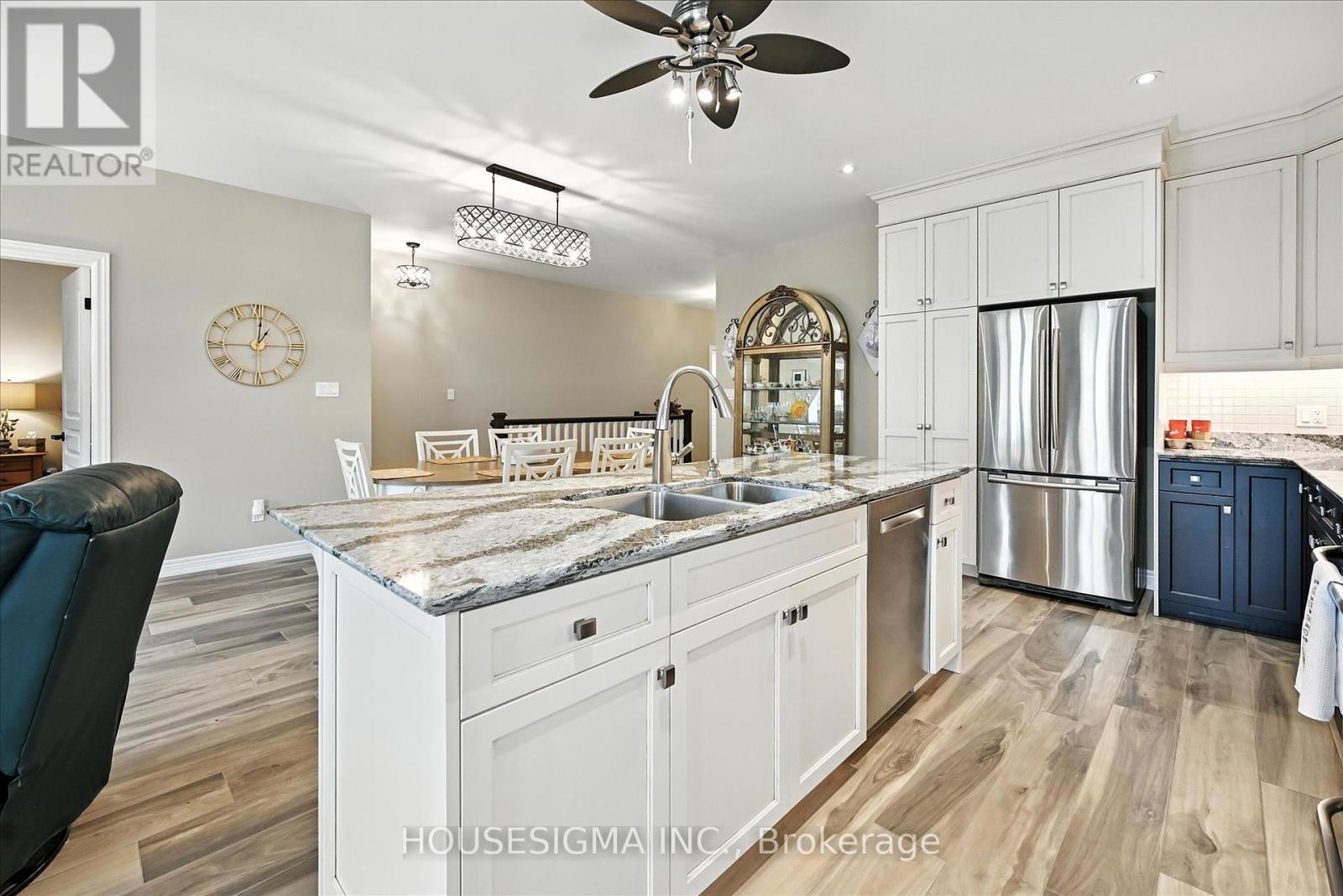 104 Anastasia Boulevard, West Lincoln, Ontario  L0R 2A0 - Photo 11 - X12412278