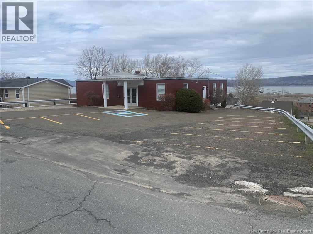 421 Victoria, Dalhousie, New Brunswick  E8C 2V2 - Photo 2 - NB112764