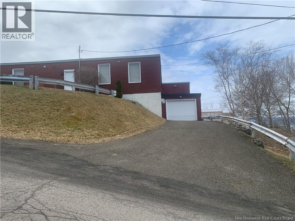 421 Victoria, Dalhousie, New Brunswick  E8C 2V2 - Photo 6 - NB112764