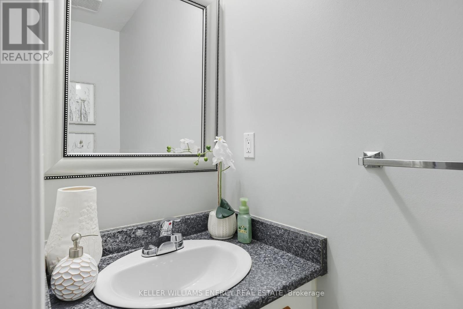 8 Inglis Avenue, Clarington, Ontario  L1E 2A8 - Photo 14 - E12412476
