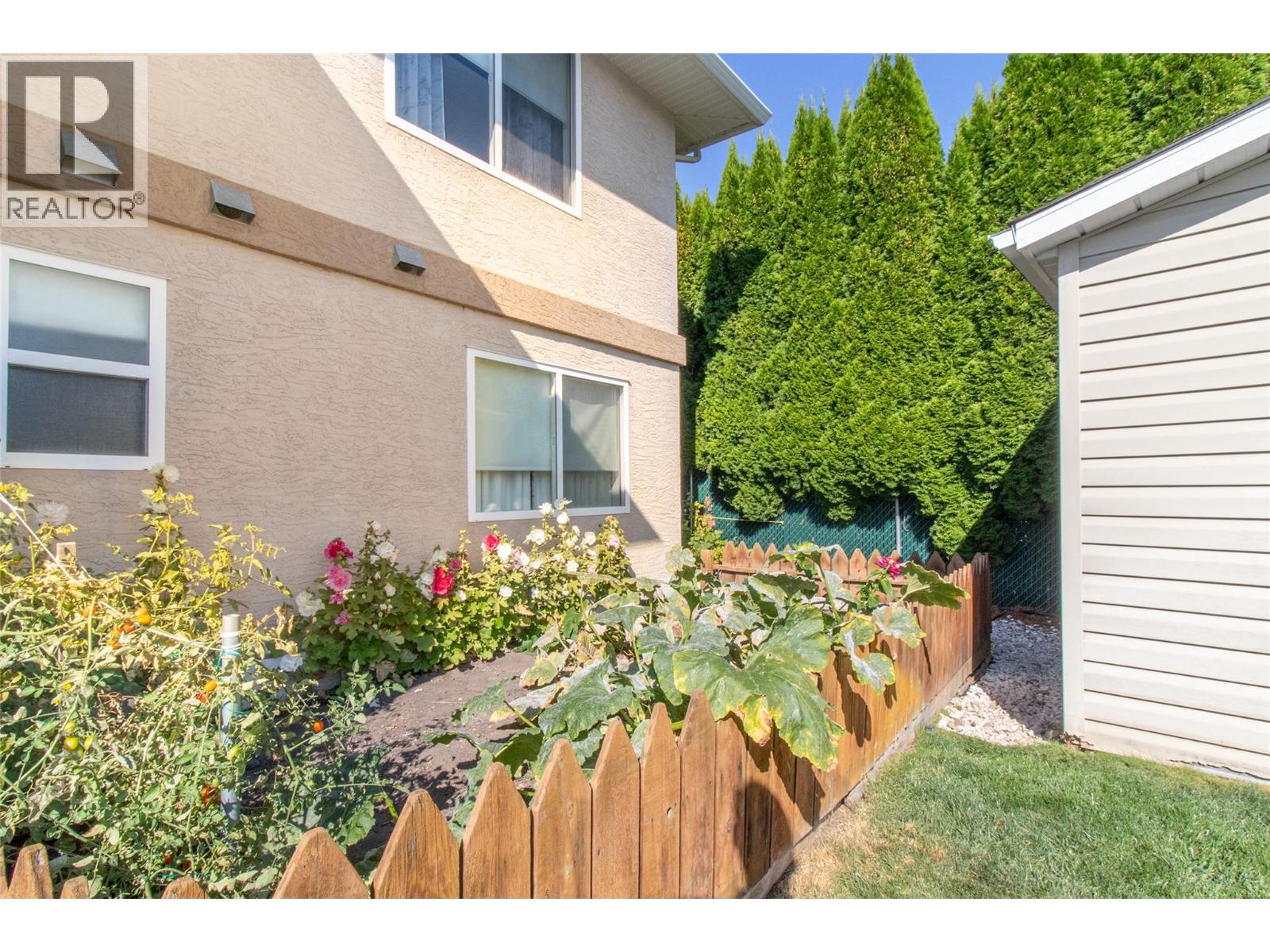 1581 Large Avenue, Kelowna, British Columbia  V1P 1N4 - Photo 30 - 10363234
