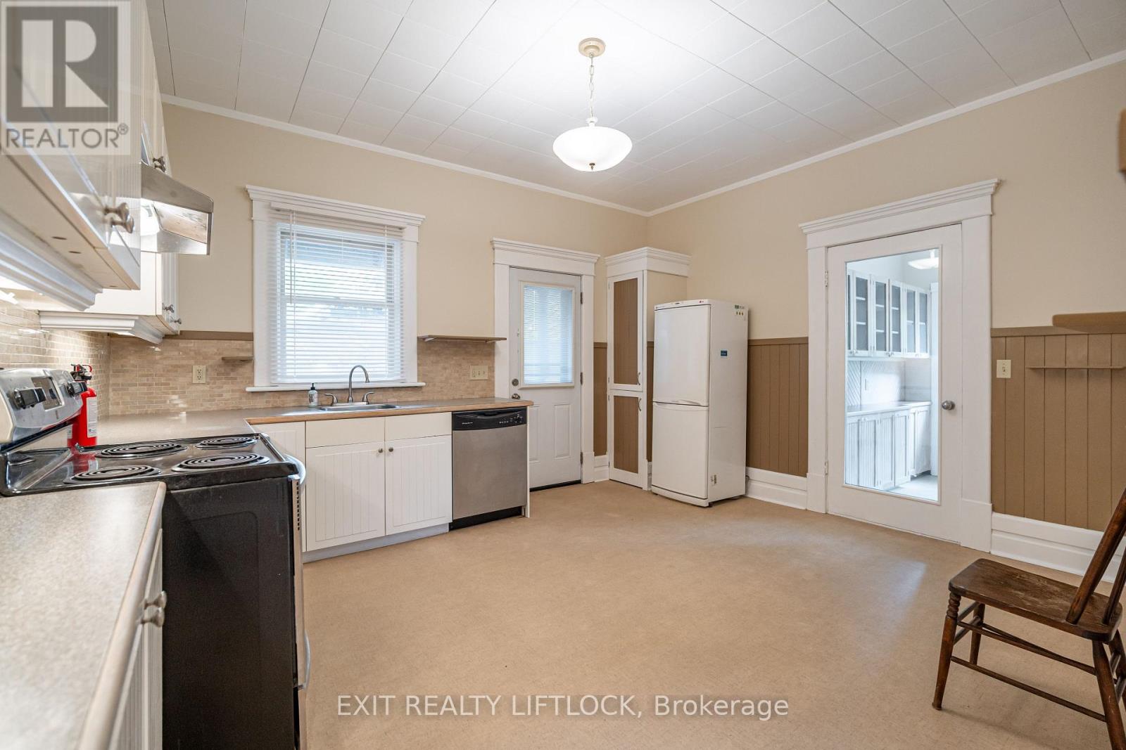 141 Hunter Street E, Peterborough, Ontario  K9H 1G7 - Photo 10 - X12412513