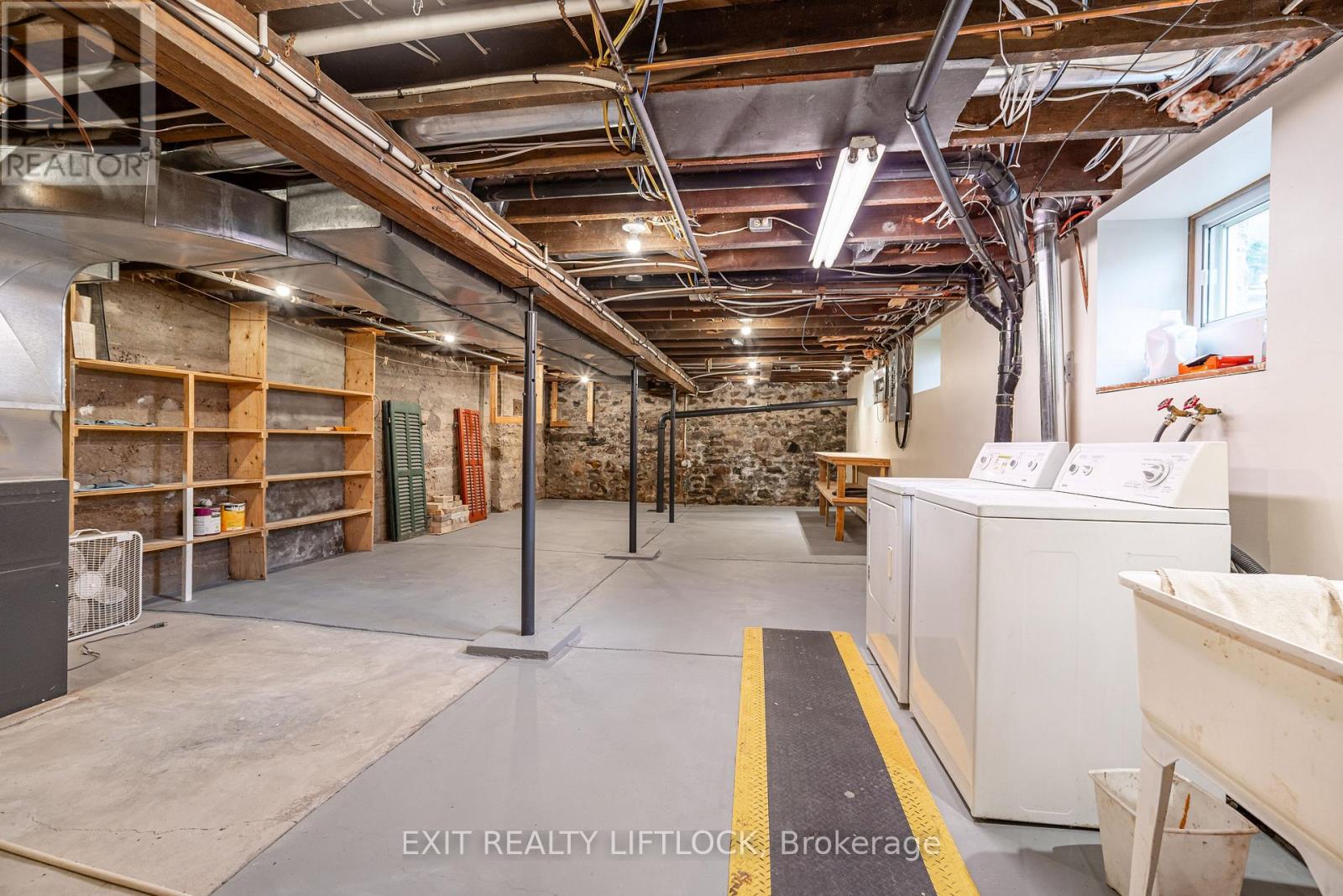 141 Hunter Street E, Peterborough, Ontario  K9H 1G7 - Photo 24 - X12412513