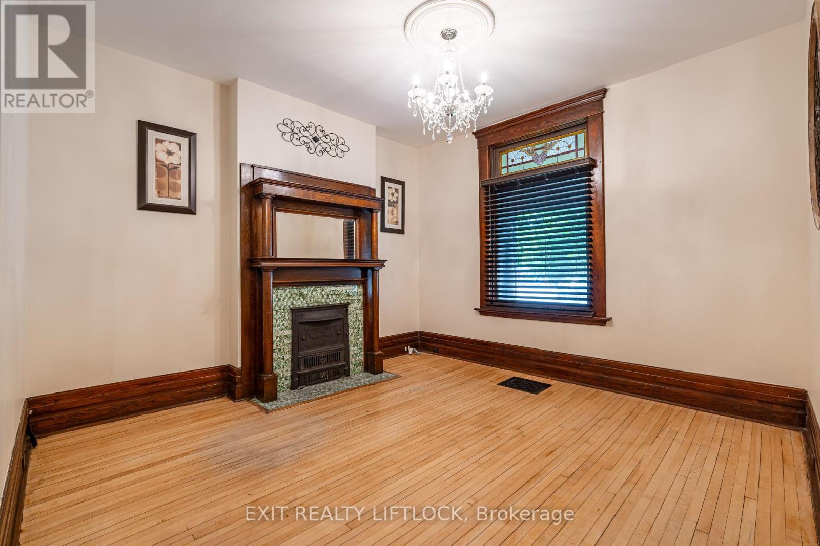 141 Hunter Street E, Peterborough (Ashburnham Ward 4), Ontario  K9H 1G7 - Photo 5 - X12412521