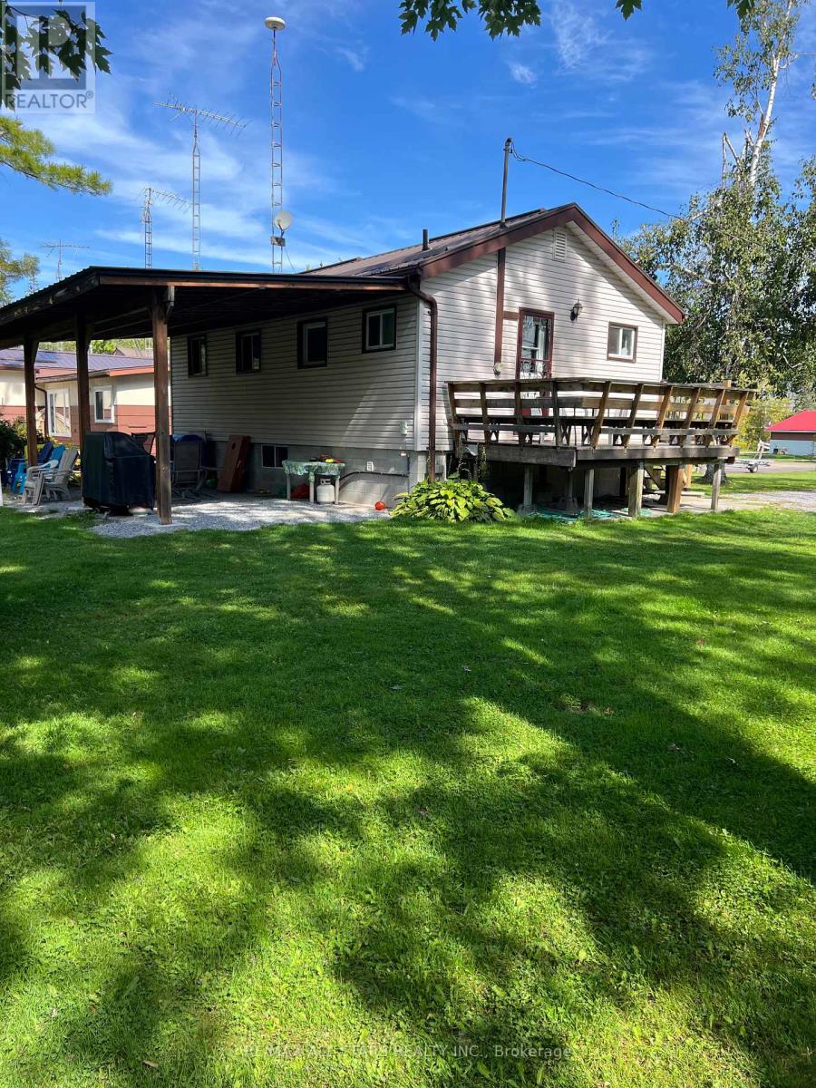 9 Sackitt Road, Kawartha Lakes, Ontario  K0M 1N0 - Photo 2 - X12412599