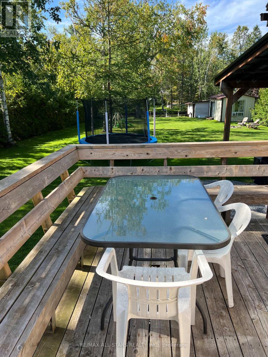 9 Sackitt Road, Kawartha Lakes, Ontario  K0M 1N0 - Photo 3 - X12412599