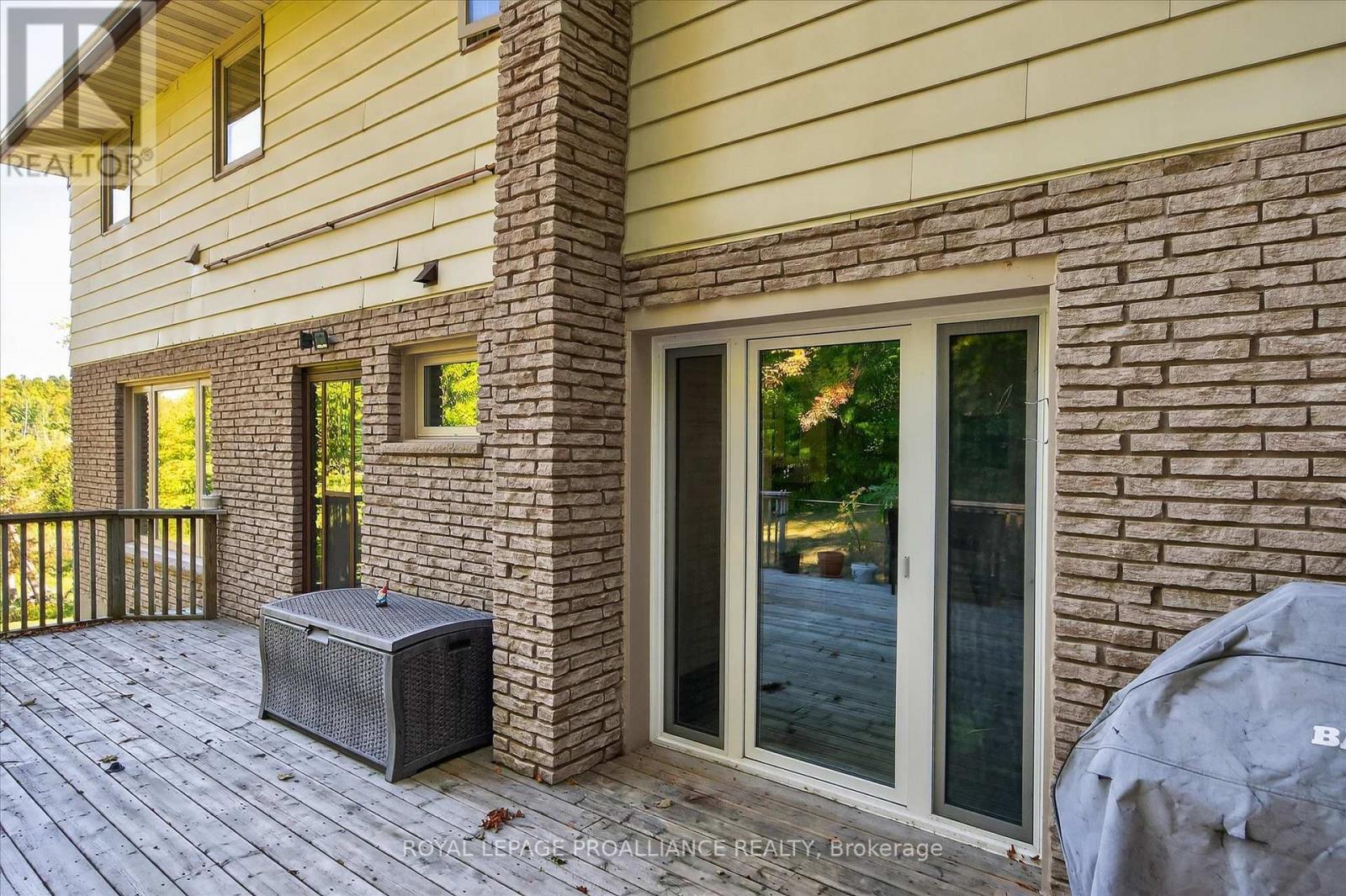 9 Leanne Avenue, Otonabee-South Monaghan, Ontario  K9J 6X8 - Photo 14 - X12412631