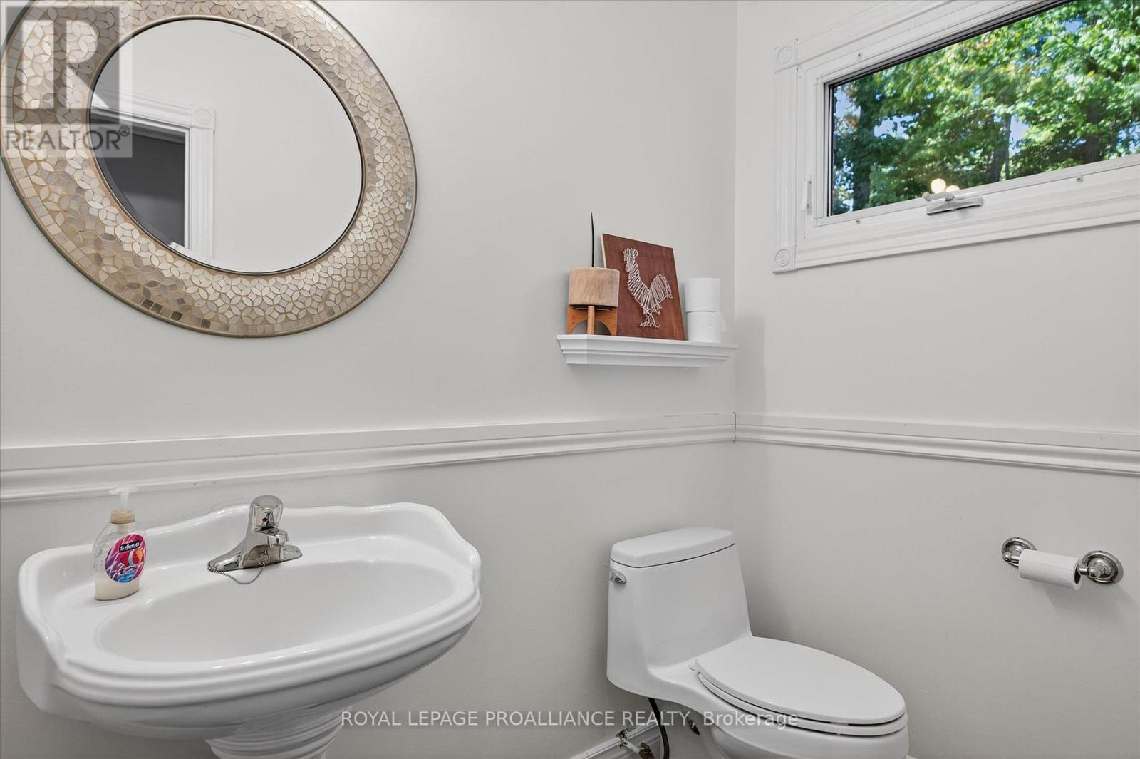 9 Leanne Avenue, Otonabee-South Monaghan, Ontario  K9J 6X8 - Photo 22 - X12412631